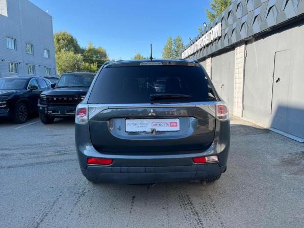 Mitsubishi Outlander III с пробегом 2013 года, цена 1 224 814 рублей, 268548 км, внедорожник, Автокод Объявления