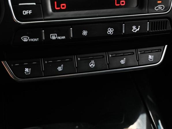 Kia Sorento III Prime Рестайлинг с пробегом 2018 года, цена 2 649 000 рублей, 133626 км, внедорожник, Автокод Объявления