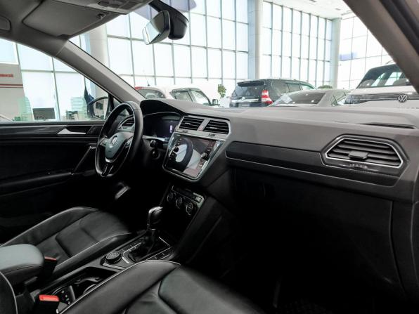 Volkswagen Tiguan II с пробегом 2018 года, цена 2 930 000 рублей, 62768 км, внедорожник, Автокод Объявления