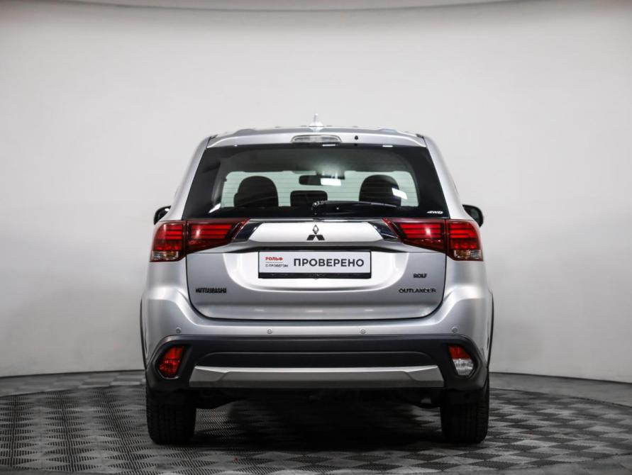 Mitsubishi Outlander III Рестайлинг 2 Санкт-Петербург  - изображение 7