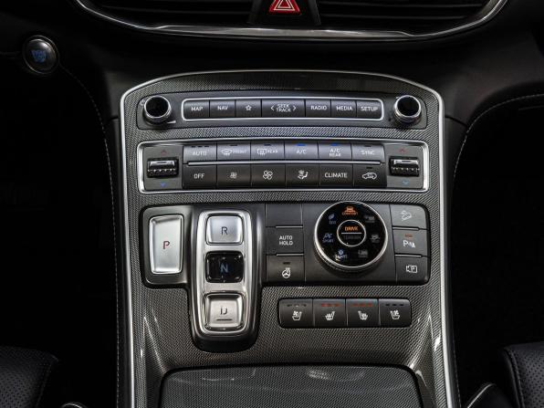Hyundai Santa Fe IV Рестайлинг с пробегом 2023 года, цена 5 099 000 рублей, 30739 км, внедорожник, Автокод Объявления