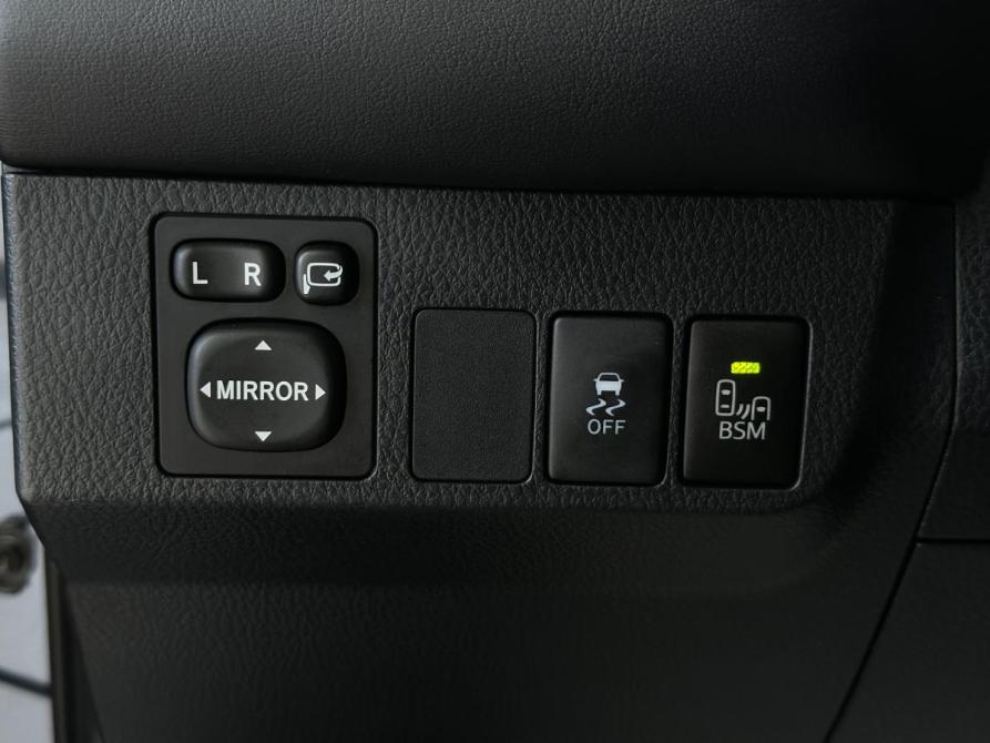 Toyota RAV4 IV (XA40) Санкт-Петербург  - изображение 17