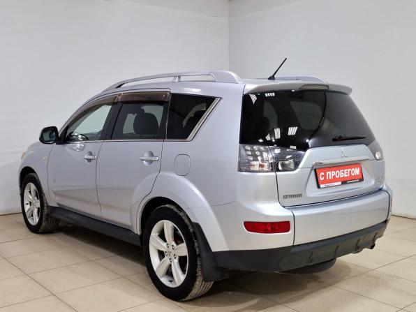 Mitsubishi Outlander II с пробегом 2008 года, цена 1 000 000 рублей, 179504 км, внедорожник, Автокод Объявления