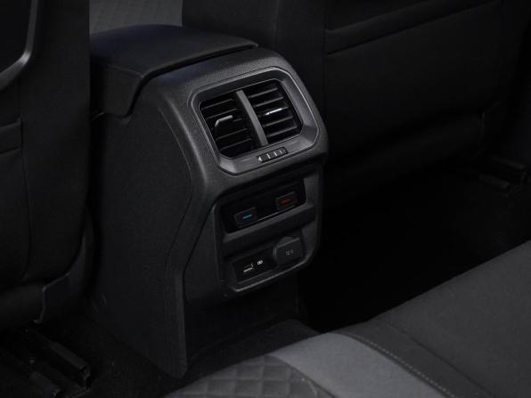 Volkswagen Tiguan II с пробегом 2020 года, цена 2 550 055 рублей, 76716 км, внедорожник, Автокод Объявления