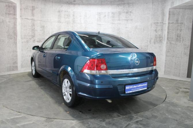 Opel Astra H Рестайлинг с пробегом 2007 года, цена 335 000 рублей, 226917 км, седан, Автокод Объявления