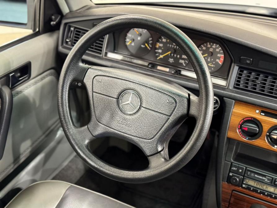 Mercedes-Benz 190 (W201) Санкт-Петербург  - изображение 9