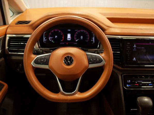 Volkswagen Viloran I с пробегом 2020 года, цена 4 935 000 рублей, 47304 км, минивэн, Автокод Объявления