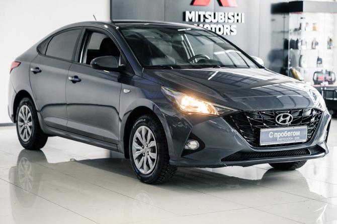 Hyundai Solaris II Рестайлинг с пробегом 2021 года, цена 1 330 000 рублей, 85154 км, седан, Автокод Объявления