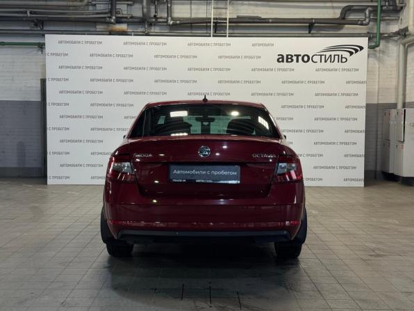 Skoda Octavia III (A7) Рестайлинг с пробегом 2018 года, цена 1 799 000 рублей, 197000 км, лифтбек, Автокод Объявления