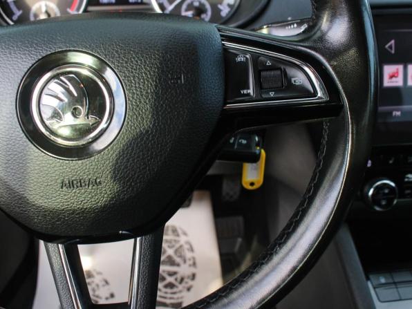 Skoda Octavia III (A7) Рестайлинг с пробегом 2019 года, цена 1 770 000 рублей, 138763 км, лифтбек, Автокод Объявления