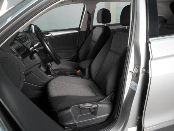 Volkswagen Tiguan II Рестайлинг с пробегом 2021 года, цена 2 969 000 рублей, 64819 км, внедорожник, Автокод Объявления
