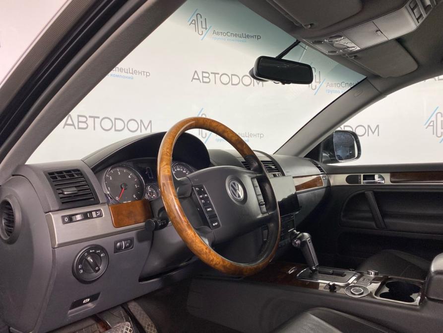 Volkswagen Touareg I Рестайлинг Москва  - изображение 8