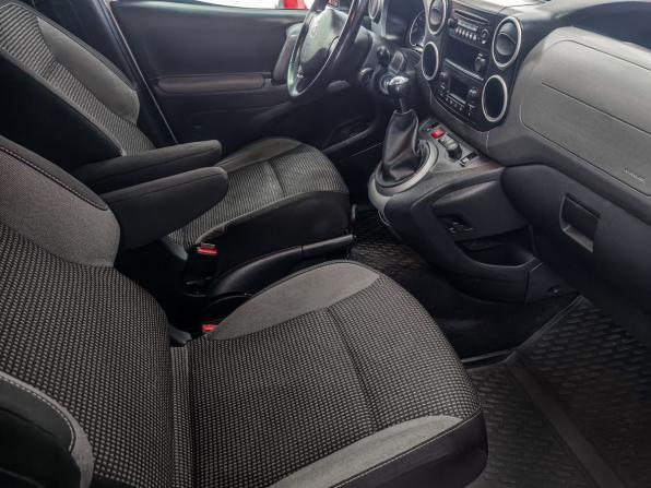 Peugeot Partner II Рестайлинг 2 с пробегом 2016 года, цена 1 149 900 рублей, 170000 км, компактвэн, Автокод Объявления