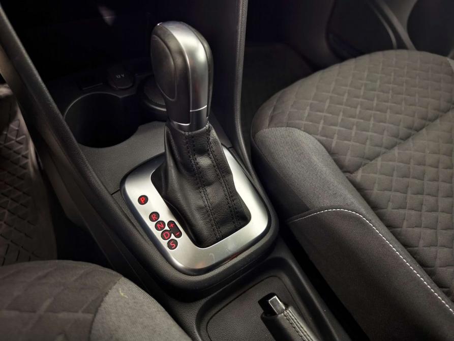 Volkswagen Polo V Рестайлинг Санкт-Петербург  - изображение 17