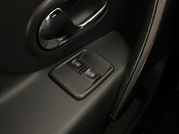 Renault Logan II Рестайлинг с пробегом 2021 года, цена 1 290 000 рублей, 66008 км, седан, Автокод Объявления