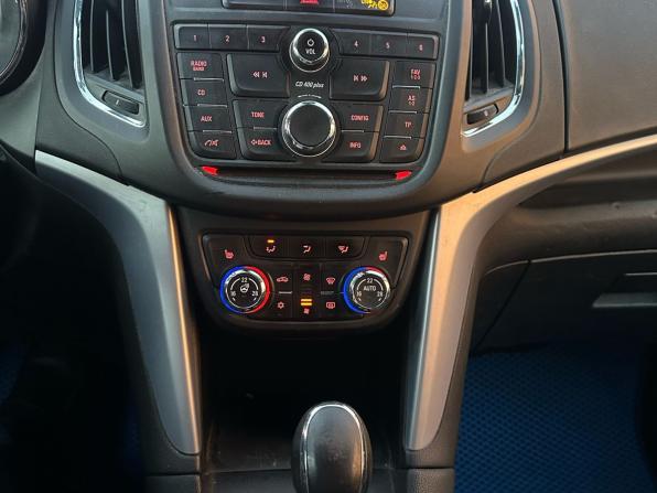 Opel Zafira C с пробегом 2013 года, цена 769 000 рублей, 280700 км, компактвэн, Автокод Объявления
