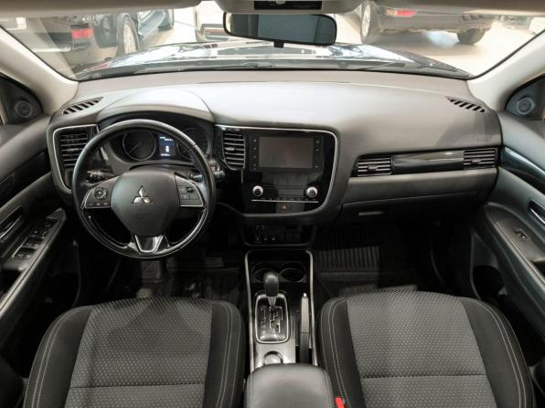 Mitsubishi Outlander III Рестайлинг 3 с пробегом 2020 года, цена 2 150 000 рублей, 147200 км, внедорожник, Автокод Объявления