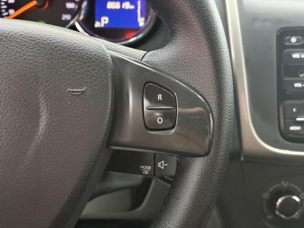 Renault Logan II с пробегом 2017 года, цена 965 000 рублей, 86619 км, седан, Автокод Объявления