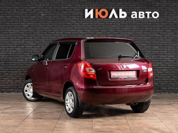 Skoda Fabia II Рестайлинг с пробегом 2011 года, цена 570 000 рублей, 105303 км, хэтчбек, Автокод Объявления