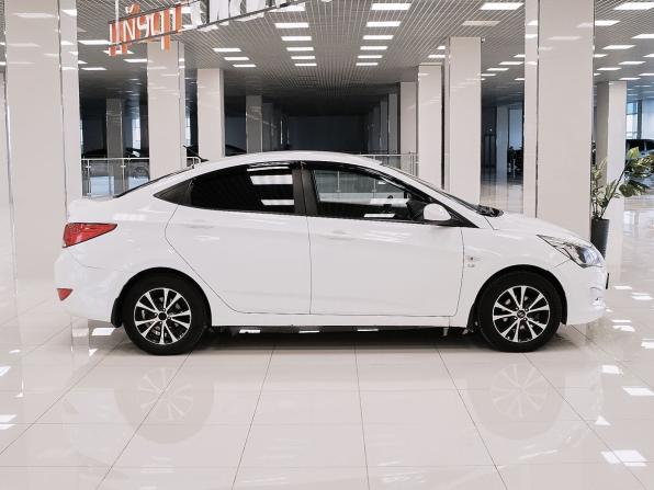 Hyundai Solaris I Рестайлинг с пробегом 2015 года, цена 803 000 рублей, 180800 км, седан, Автокод Объявления