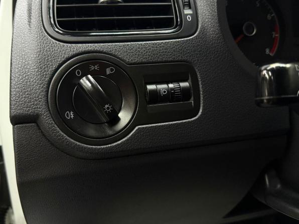 Volkswagen Polo V с пробегом 2014 года, цена 670 000 рублей, 121625 км, седан, Автокод Объявления
