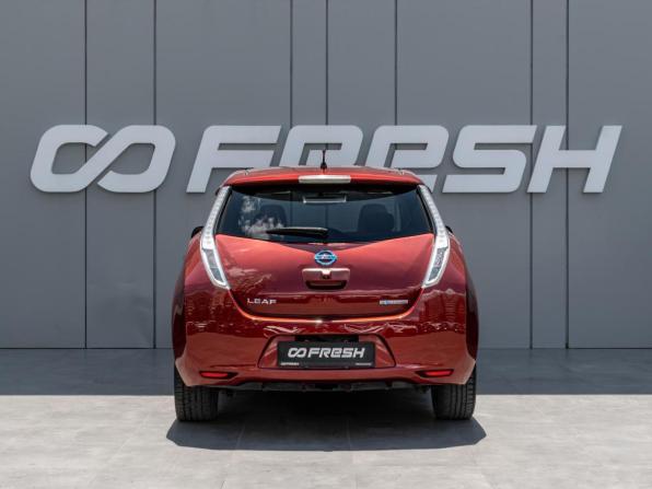 Nissan Leaf I (ZE0/AZE0) с пробегом 2011 года, цена 1 000 000 рублей, 136884 км, хэтчбек, Автокод Объявления