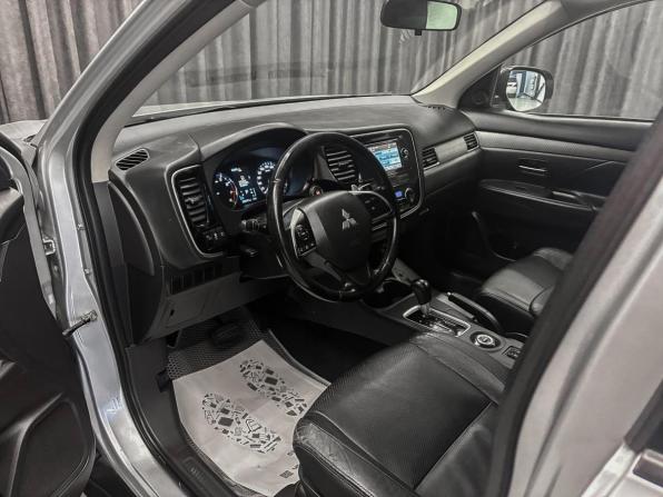 Mitsubishi Outlander III с пробегом 2013 года, цена 1 450 000 рублей, 220000 км, внедорожник, Автокод Объявления