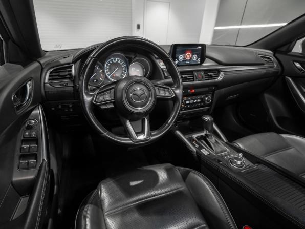 Mazda 6 III (GJ) Рестайлинг с пробегом 2017 года, цена 1 870 000 рублей, 162237 км, седан, Автокод Объявления