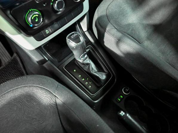 Skoda Yeti I Рестайлинг с пробегом 2014 года, цена 1 200 000 рублей, 181297 км, внедорожник, Автокод Объявления