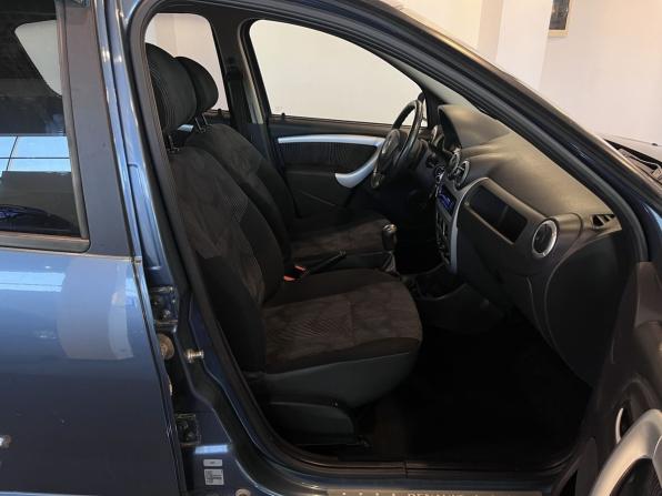 Renault Sandero I с пробегом 2013 года, цена 520 000 рублей, 201395 км, хэтчбек, Автокод Объявления