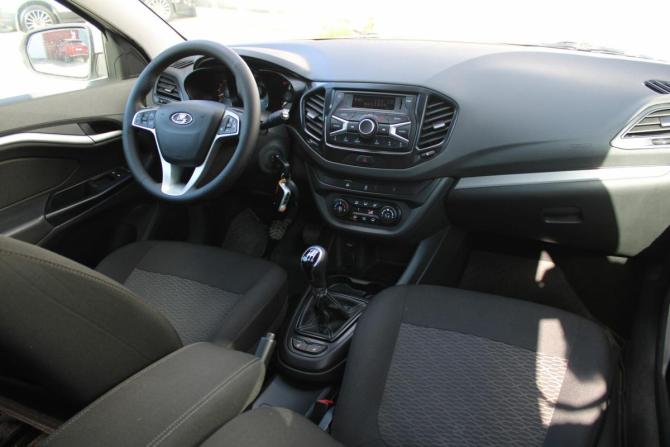 Lada (ВАЗ) Vesta I с пробегом 2019 года, цена 800 000 рублей, 102000 км, седан, Автокод Объявления
