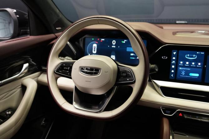 Geely Monjaro I с пробегом 2023 года, цена 3 395 000 рублей, 53500 км, внедорожник, Автокод Объявления