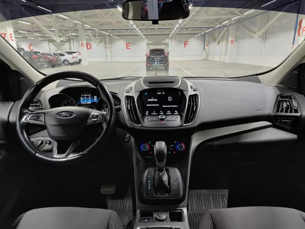 Ford Kuga II Рестайлинг с пробегом 2018 года, цена 1 702 000 рублей, 165056 км, внедорожник, Автокод Объявления