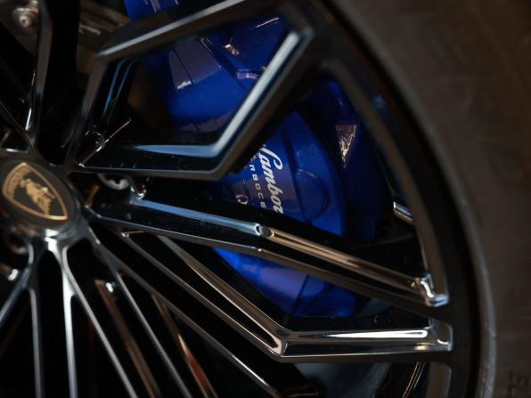 Lamborghini Urus I Рестайлинг с пробегом 2025 года, цена 40 900 000 рублей, 59 км, внедорожник, Автокод Объявления