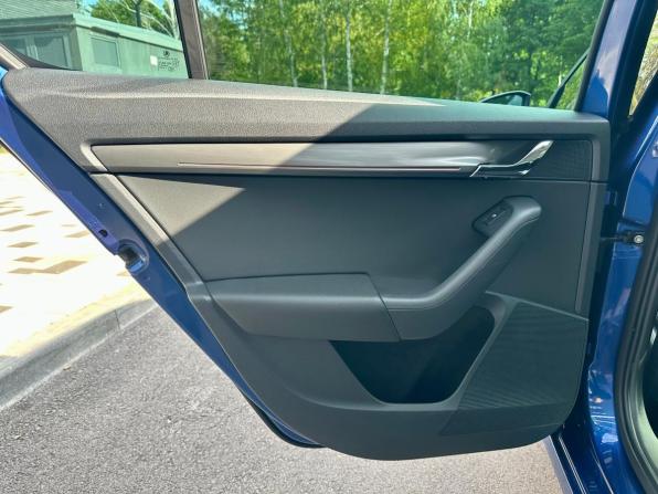 Skoda Octavia III (A7) Рестайлинг с пробегом 2019 года, цена 2 130 000 рублей, 106217 км, лифтбек, Автокод Объявления