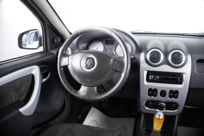 Renault Sandero I с пробегом 2011 года, цена 899 000 рублей, 310000 км, хэтчбек, Автокод Объявления