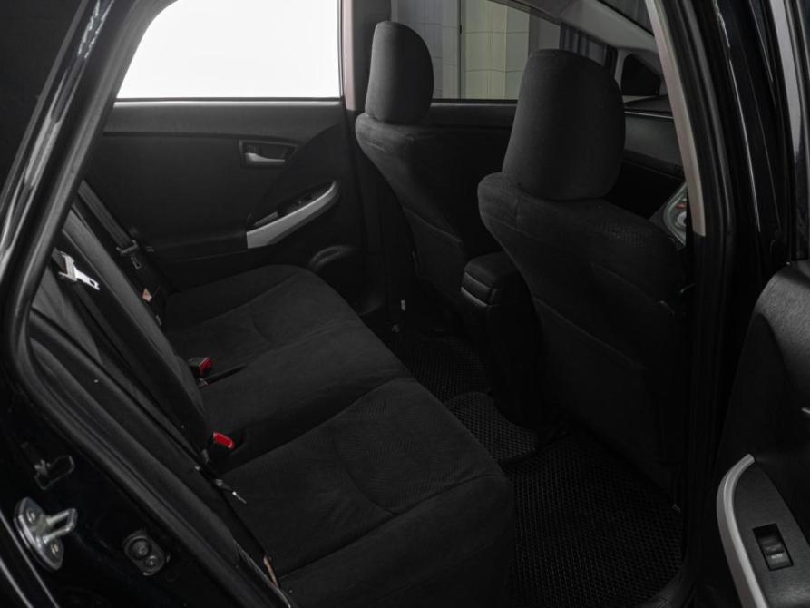 Toyota Prius III Рестайлинг (XW30) Тюмень  - изображение 11