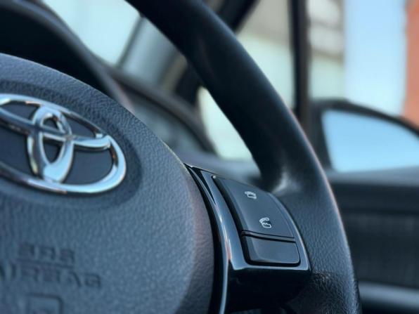 Toyota Vitz III (XP130) Рестайлинг 2 с пробегом 2018 года, цена 1 045 000 рублей, 92114 км, хэтчбек, Автокод Объявления