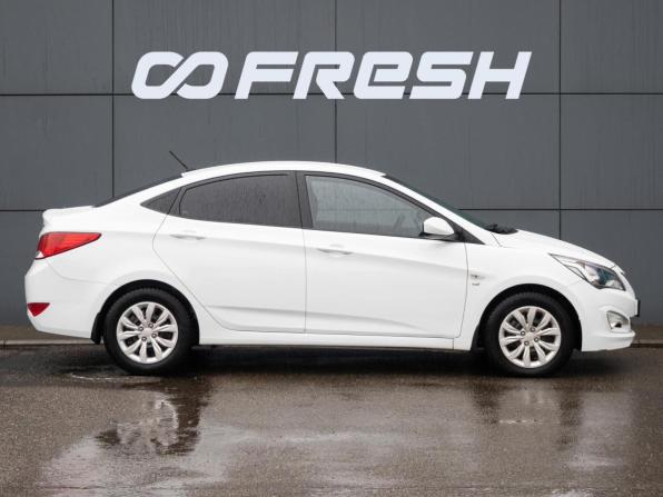 Hyundai Solaris I Рестайлинг с пробегом 2015 года, цена 1 140 000 рублей, 115846 км, седан, Автокод Объявления