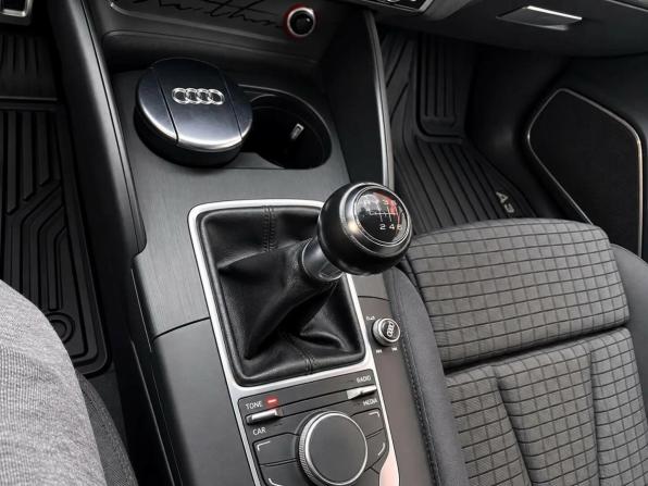 Audi A3 III (8V) с пробегом 2014 года, цена 1 348 000 рублей, 222040 км, седан, Автокод Объявления