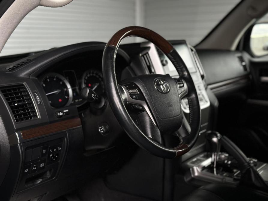 Toyota Land Cruiser 200 Series Рестайлинг 2 Кемерово  - изображение 9