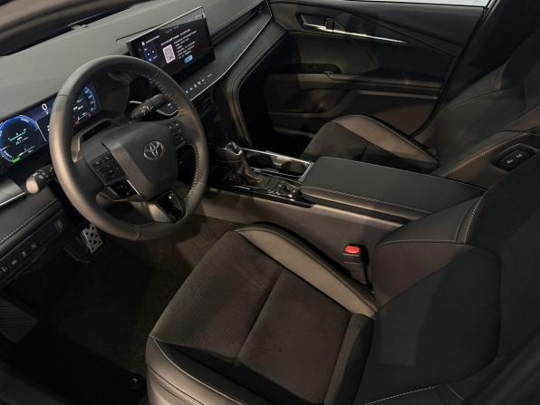 Toyota Camry IX (XV80) China Market с пробегом 2026 года, цена 4 580 000 рублей, 14 км, седан, Автокод Объявления