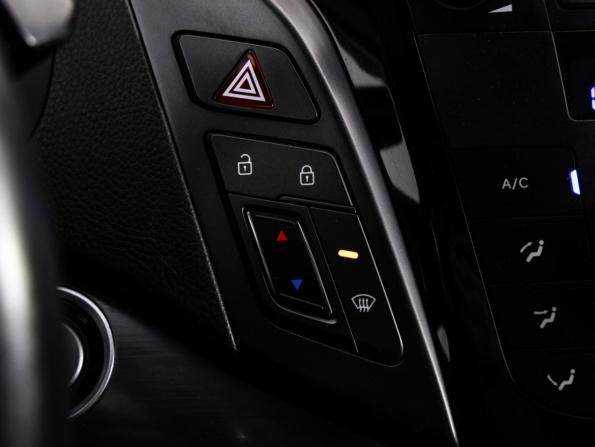 Hyundai i40 I Рестайлинг с пробегом 2017 года, цена 1 249 000 рублей, 163671 км, универсал, Автокод Объявления