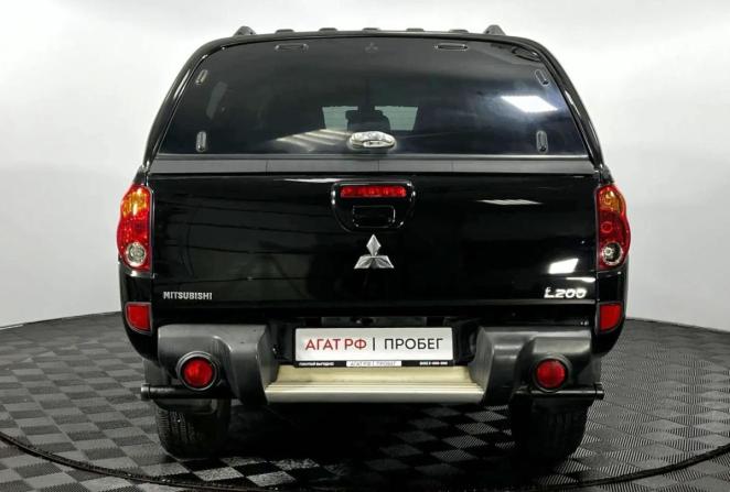 Mitsubishi L200 IV с пробегом 2011 года, цена 2 230 000 рублей, 83806 км, offers.body_type.unknown, Автокод Объявления