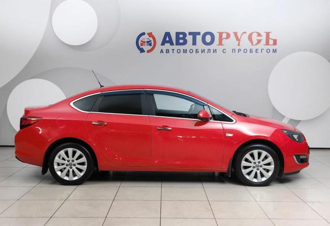 Opel Astra J Рестайлинг с пробегом 2013 года, цена 828 000 рублей, 113000 км, седан, Автокод Объявления