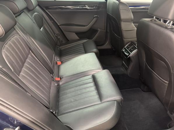 Skoda Superb III Рестайлинг с пробегом 2019 года, цена 3 499 800 рублей, 149718 км, универсал, Автокод Объявления