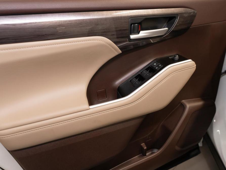 Toyota Highlander IV (XU70) Москва  - изображение 17