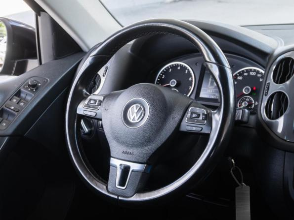 Volkswagen Tiguan I Рестайлинг с пробегом 2014 года, цена 1 292 000 рублей, 215901 км, внедорожник, Автокод Объявления