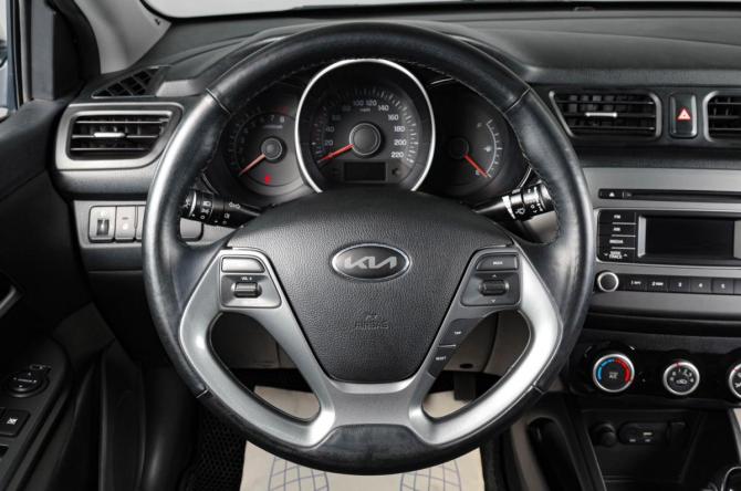 Kia Rio III Рестайлинг с пробегом 2015 года, цена 1 329 000 рублей, 123000 км, седан, Автокод Объявления