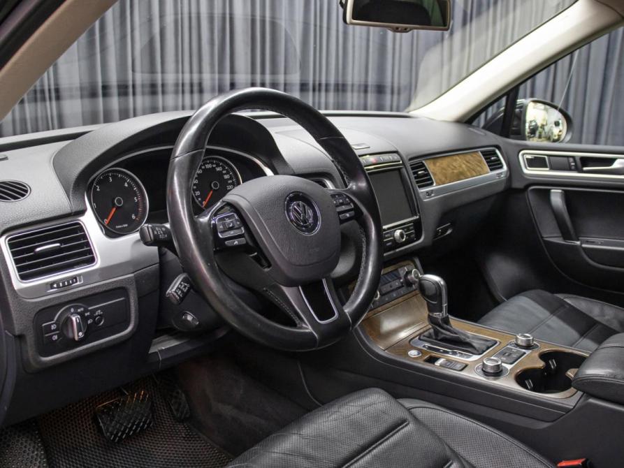 Volkswagen Touareg II Рестайлинг Москва  - изображение 16